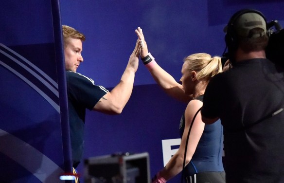 Angelica Roos, Mossebergs AK, klass 58, Jim Gyllenhammar, coach, förbundskapten, höga fem, high five,